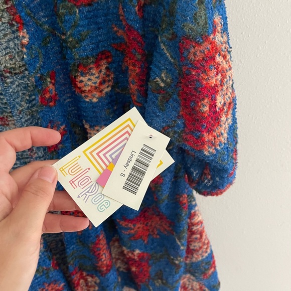 NWT LuLaRoe Lindsay cardigan Sweater, size S - Picture 2 of 5